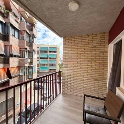 Rental of a cozy apartment with 3 bedrooms, 100 m², Alicante, Spain